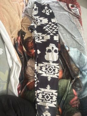 Black and White Geometric womens Leggings